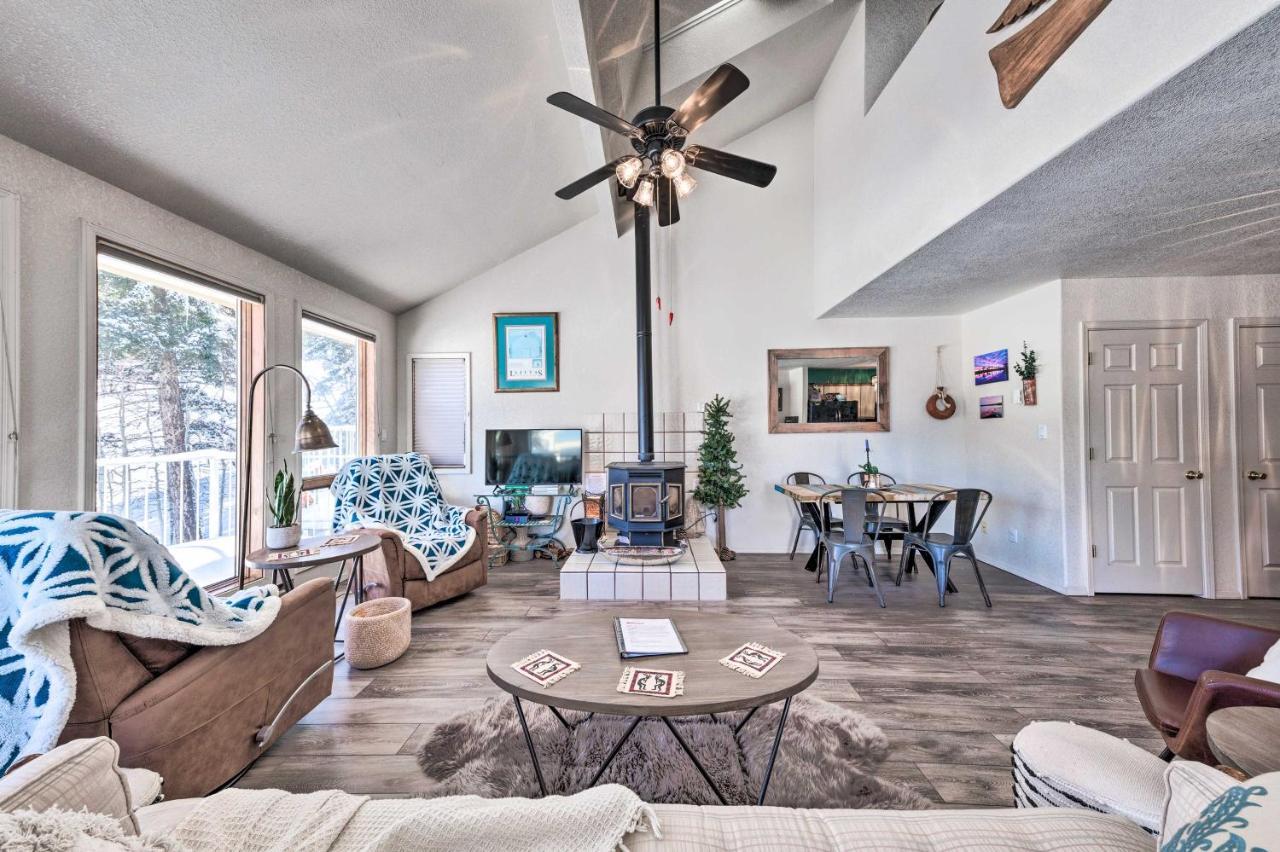 Bright Cloudcroft Condo With Game Room And Deck! 외부 사진